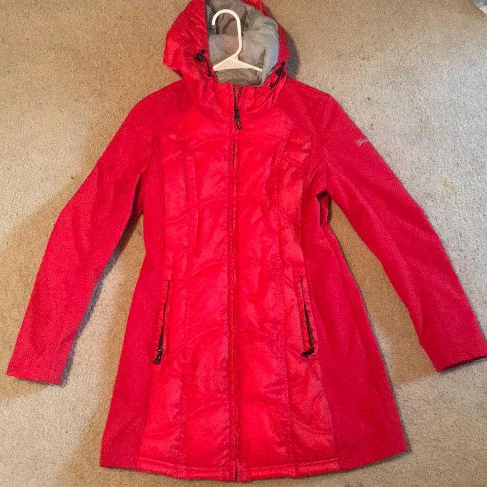 Guess women’s coat, red, small